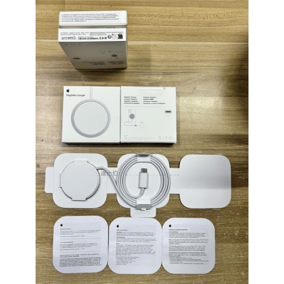 A2140 15W Magsafe Charger