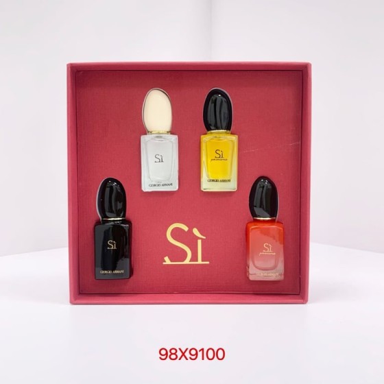 Armani Beloved Fragrance 4-piece Set/Square Box